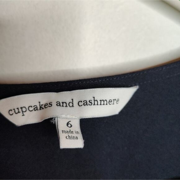 CUPCAKES and CASHMERE navy jumpsuit button front flutter sleeve tapered size 6 - Picture 3 of 7